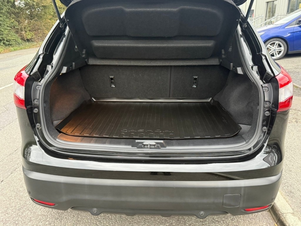 Used Nissan Qashqai 2014 for sale - 76170570: Photo 10