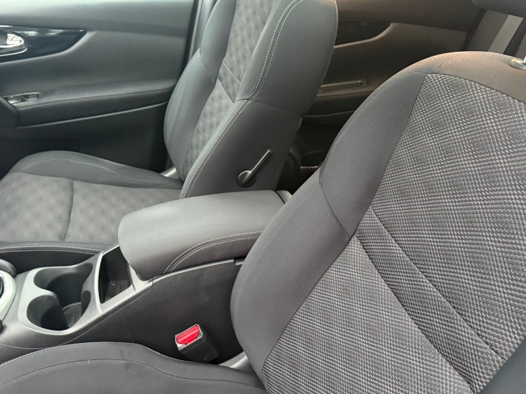 Used Nissan Qashqai 2014 for sale - 76170570: Photo 16