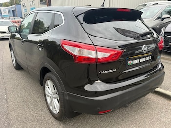 Used Nissan Qashqai 2014 for sale - 76170570: Photo 2
