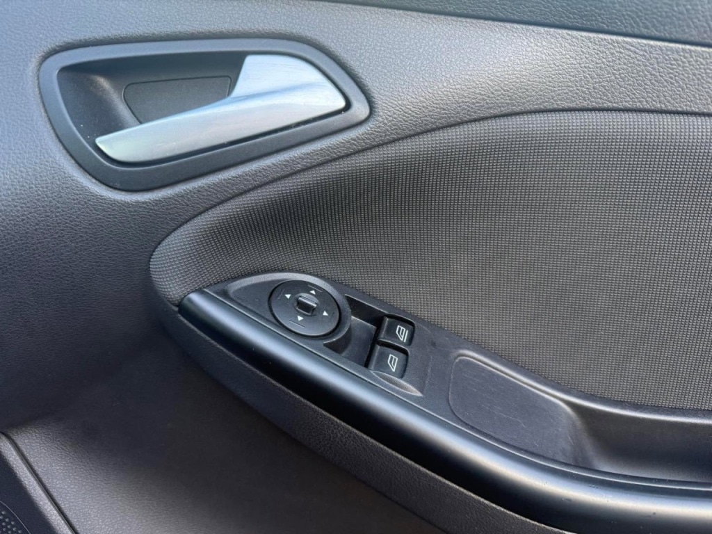 Used Ford Focus 2014 for sale - 76132002: Photo 30