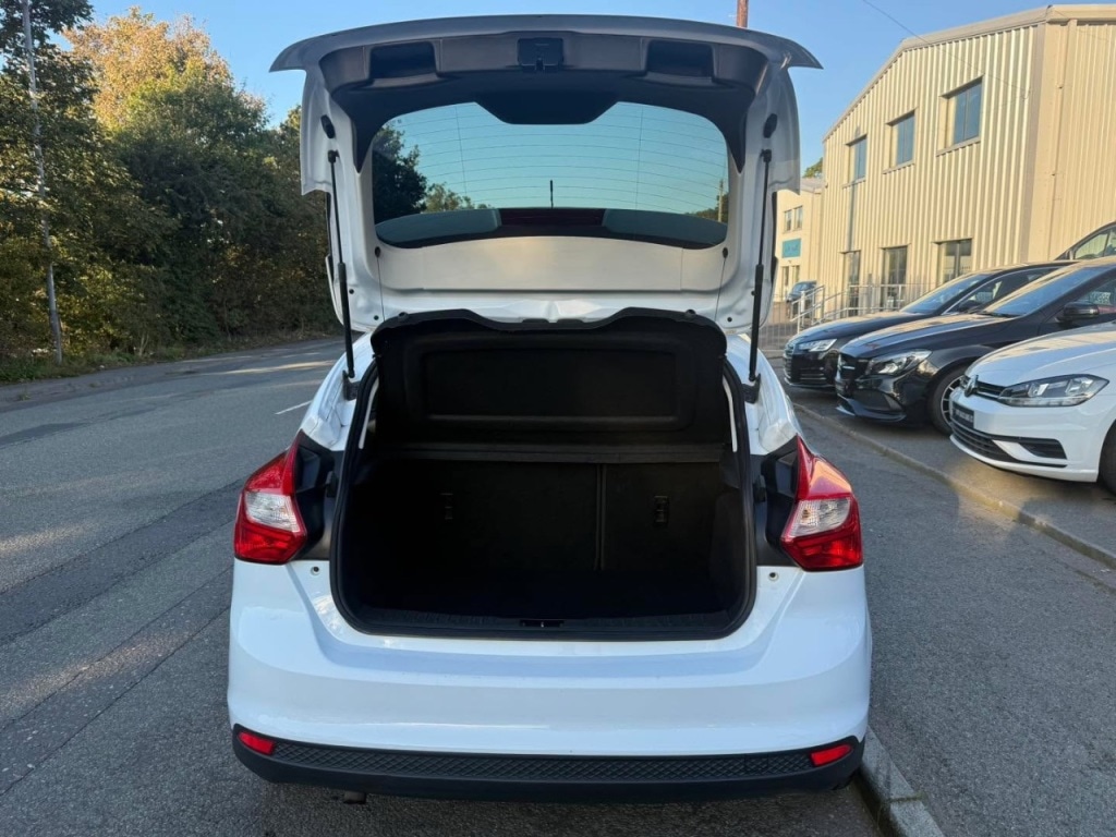 Used Ford Focus 2014 for sale - 76132002: Photo 9