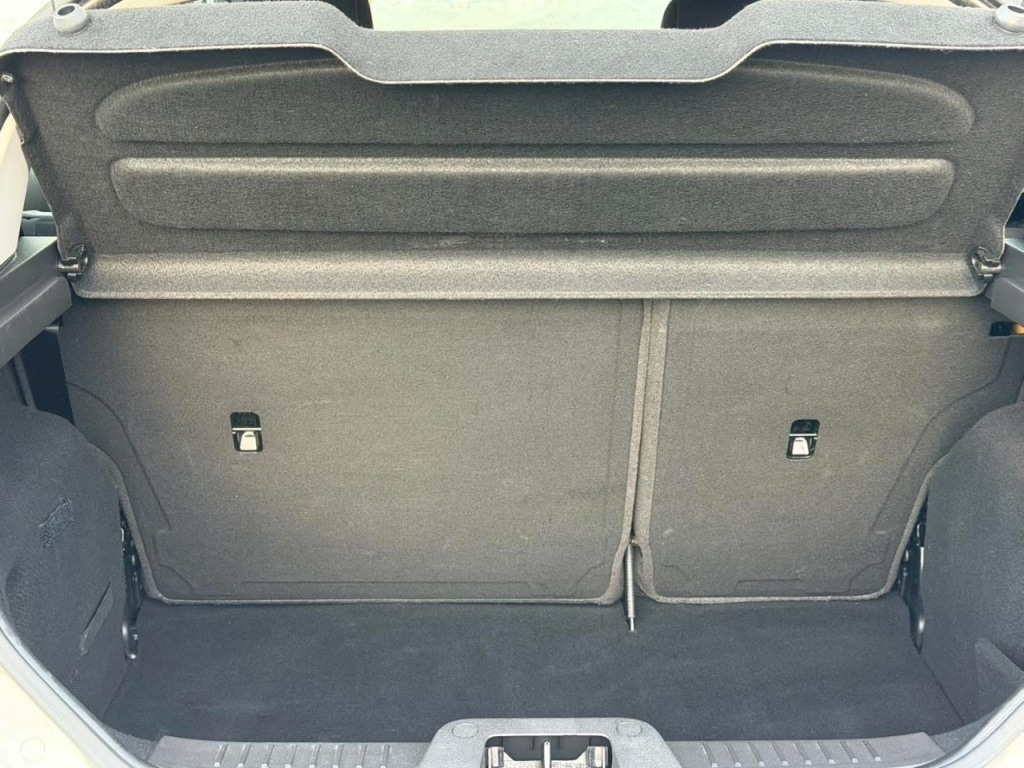 Used Ford Fiesta 2015 for sale - 77306904: Photo 11