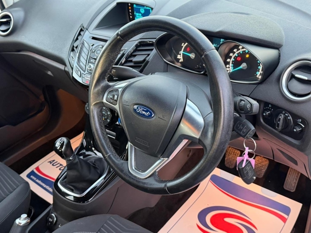 Used Ford Fiesta 2015 for sale - 77306904: Photo 12