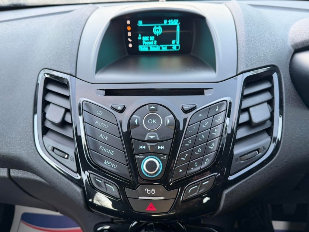 Used Ford Fiesta 2015 for sale - 77306904: Photo 26