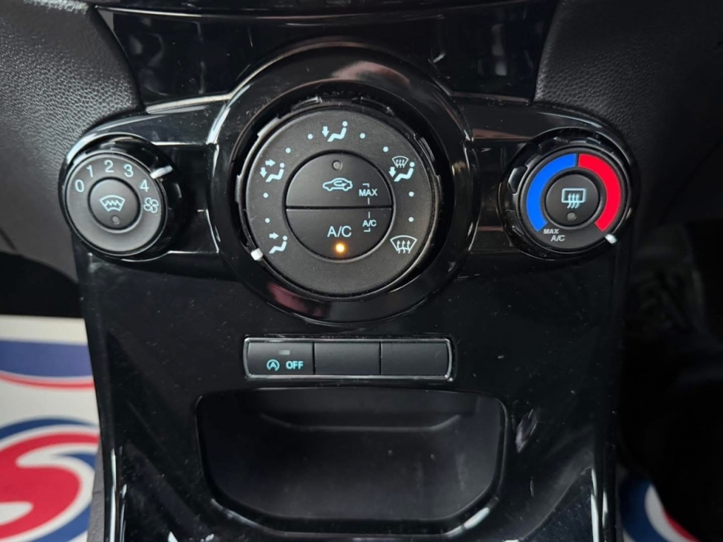 Used Ford Fiesta 2015 for sale - 77306904: Photo 27