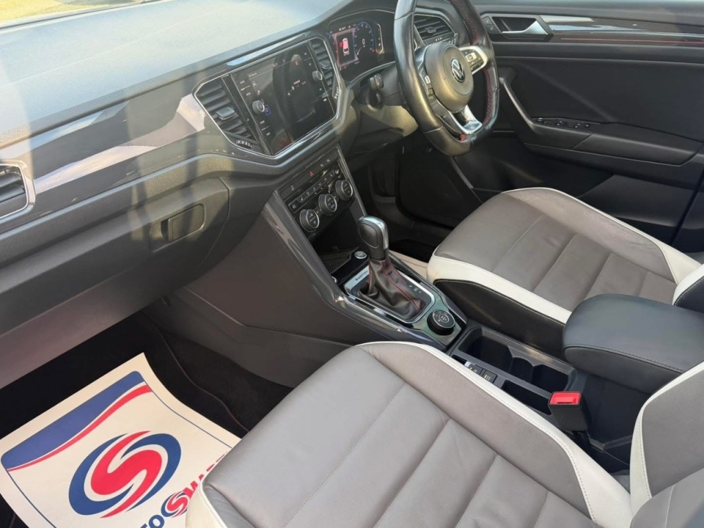 Used Volkswagen T-Roc 2025 for sale - 77743105: Photo 17