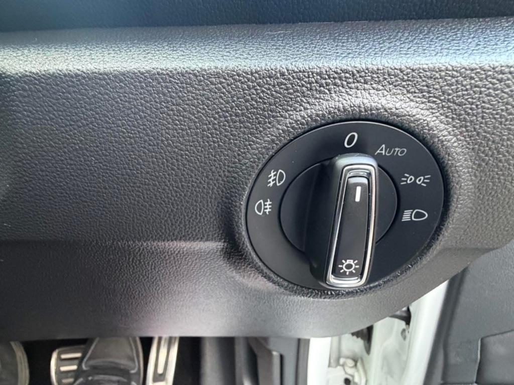 Used Volkswagen T-Roc 2025 for sale - 77743105: Photo 33