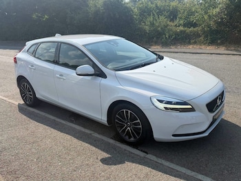 Used Volvo V40 2016 for sale - 79184309: Photo