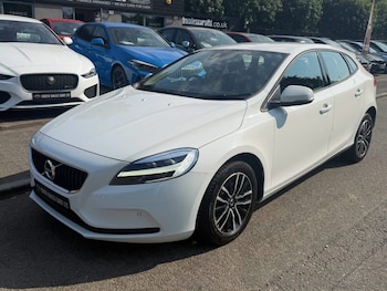 Used Volvo V40 2016 for sale - 79184309: Photo