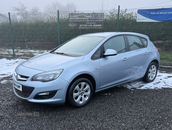Used Vauxhall Astra 2014 for sale - 77156975: Photo 1
