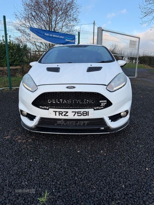 Used Ford Fiesta 2013 for sale - 77372221: Photo 2