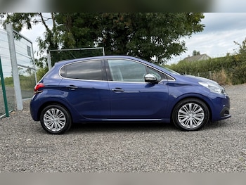 Used Peugeot 208 2016 for sale - 75678636: Photo