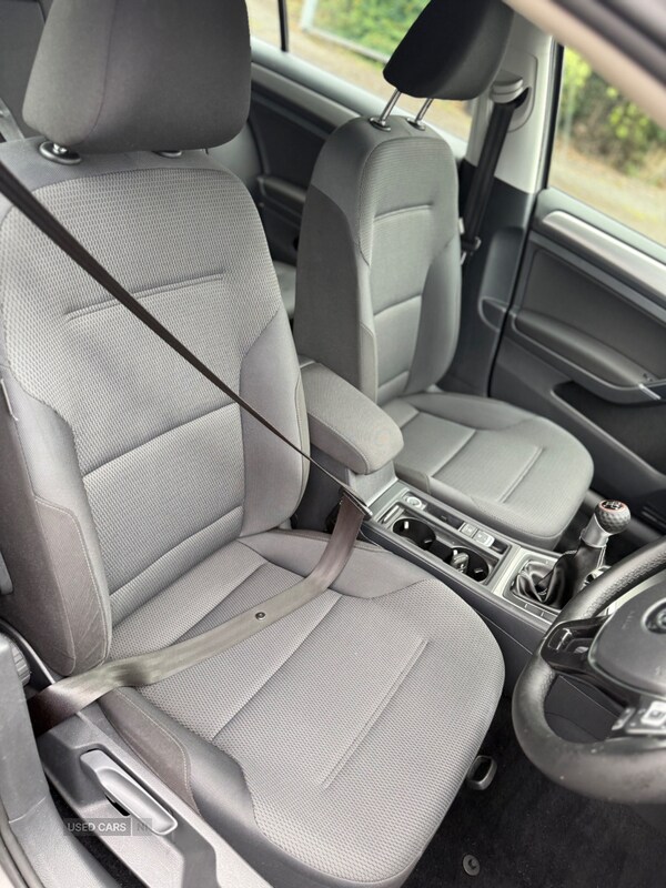Used Volkswagen Golf 2014 for sale - 76032796: Photo 10