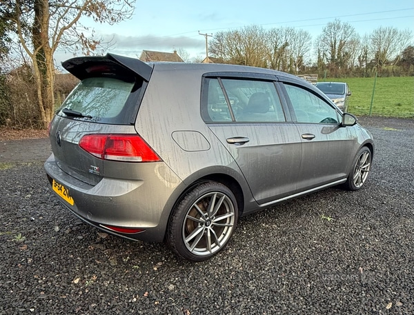 Used Volkswagen Golf 2014 for sale - 76032796: Photo 2