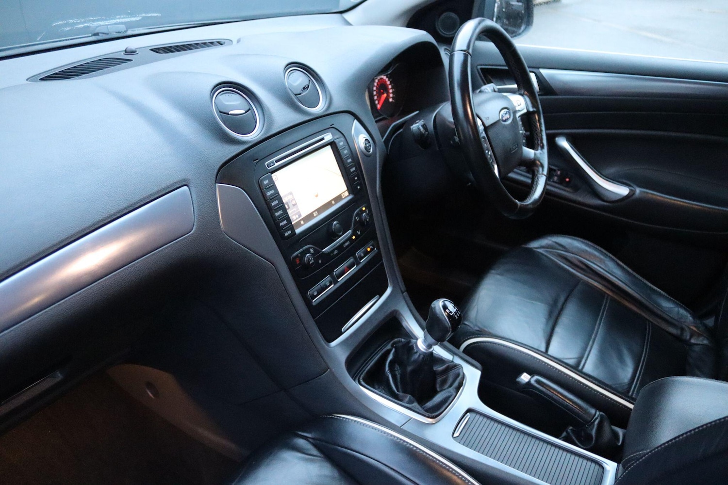 Used Ford Mondeo 2014 for sale - 77725431: Photo 31