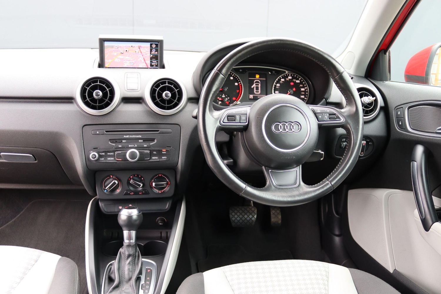 Used Audi A1 2011 for sale - 78007207: Photo 18