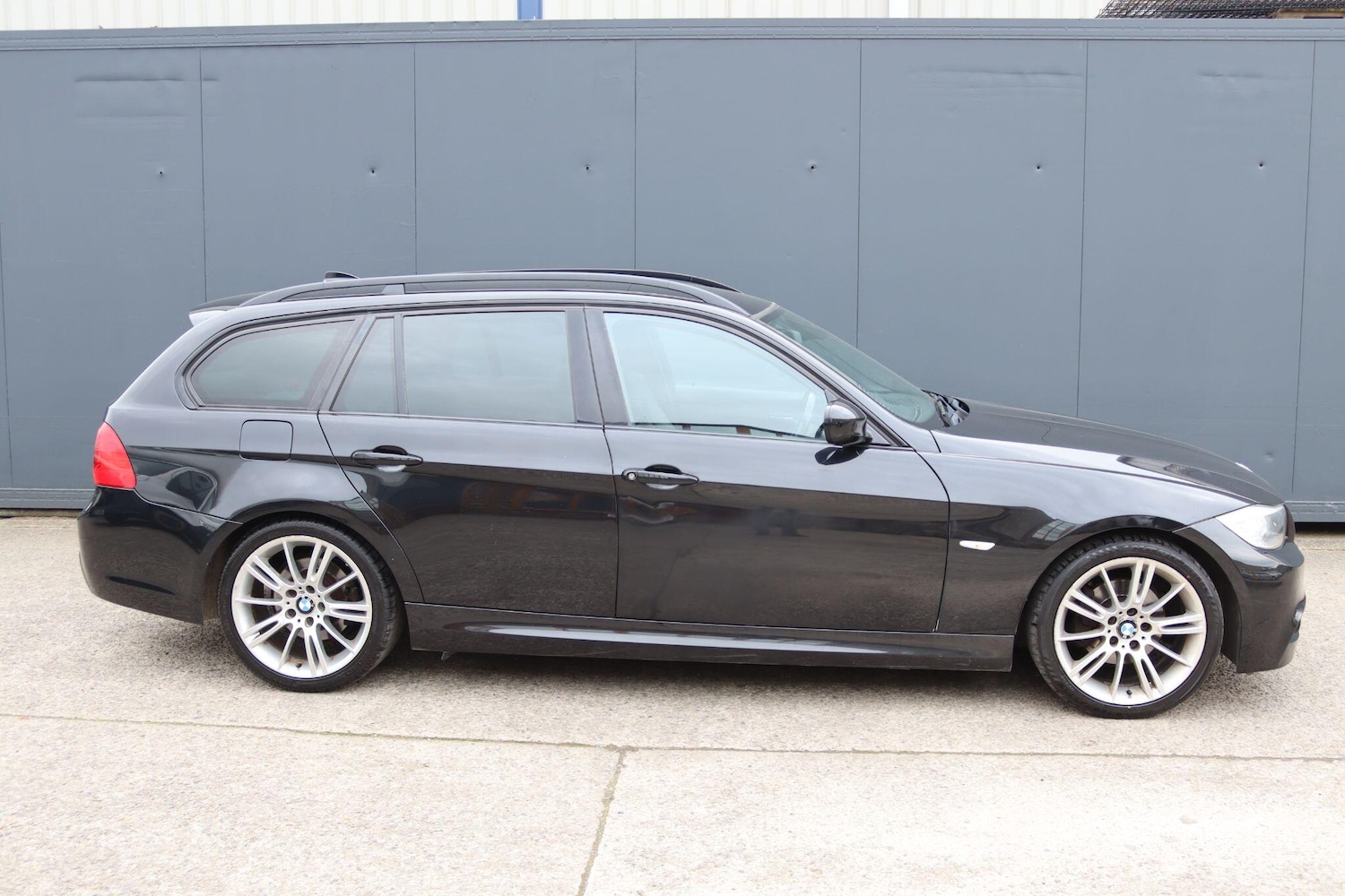 Used BMW 3 Series 2010 for sale - 78020352: Photo 10