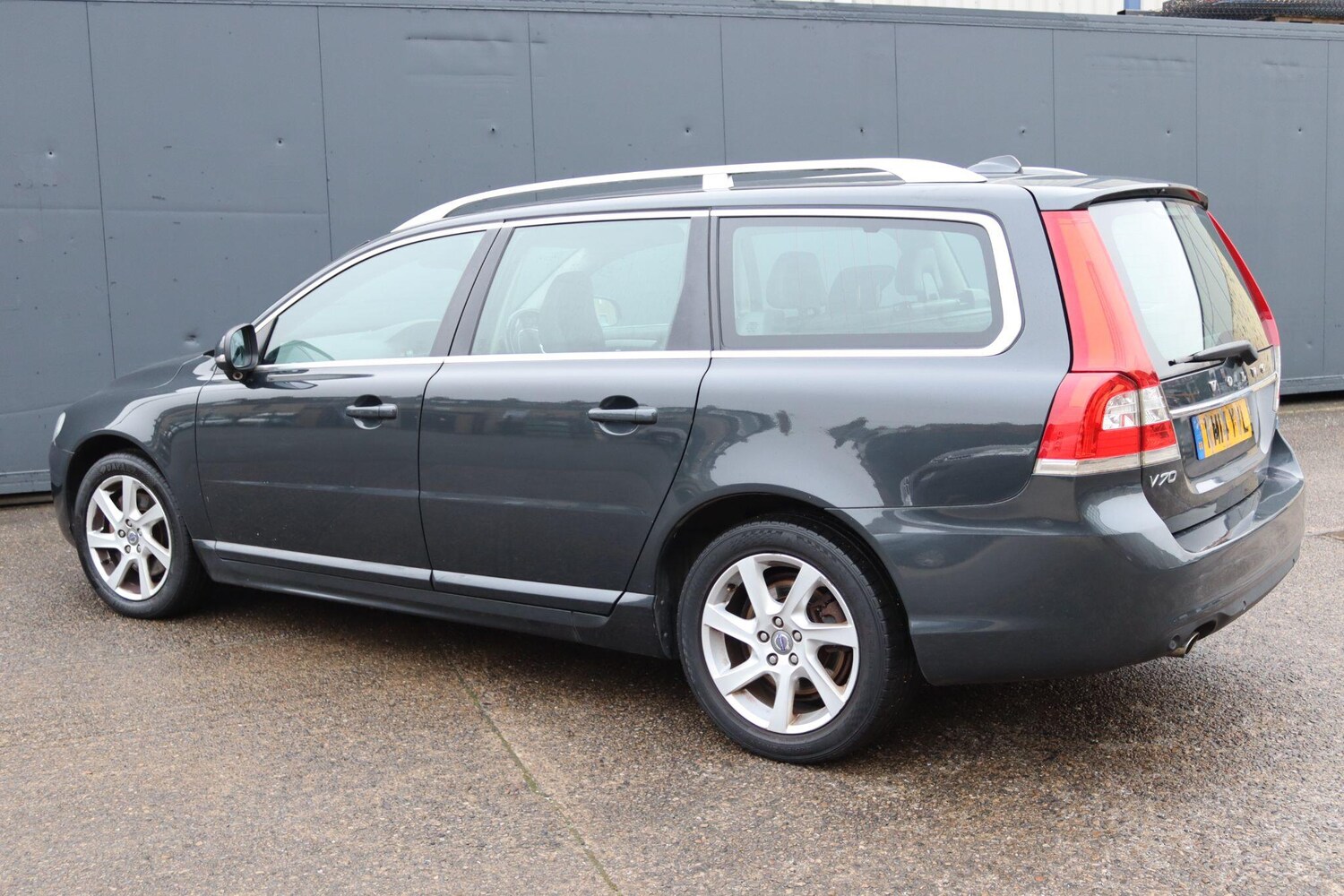 Used Volvo V70 for sale - 77722666: Photo 16