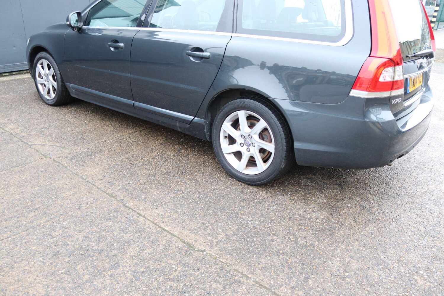 Used Volvo V70 for sale - 77722666: Photo 17