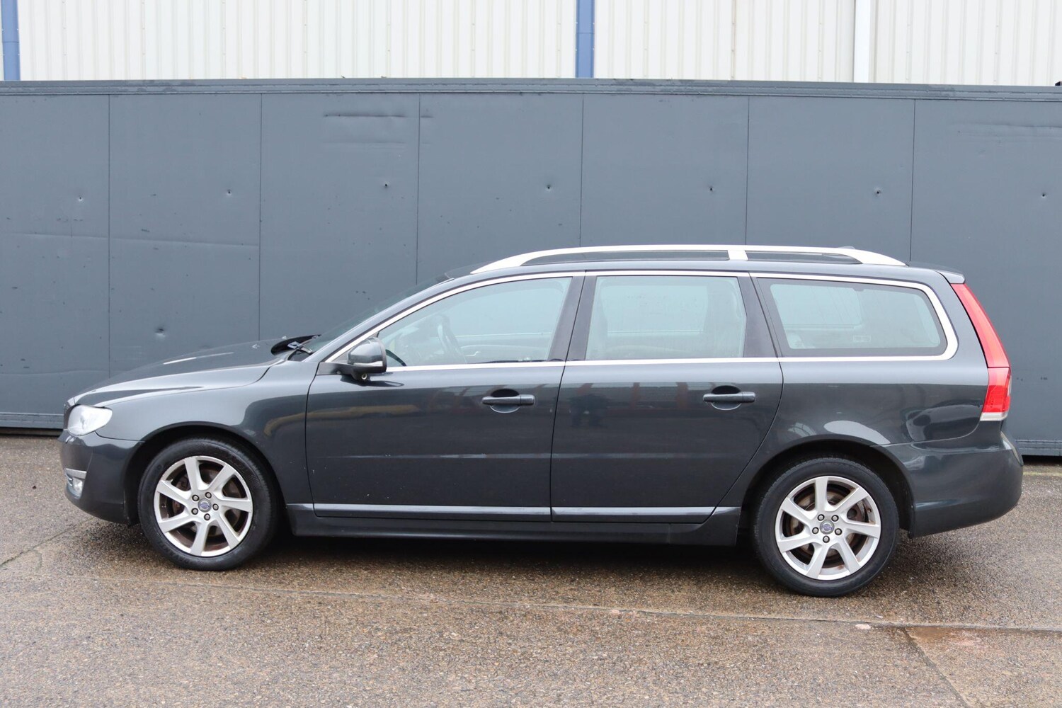 Used Volvo V70 for sale - 77722666: Photo 18