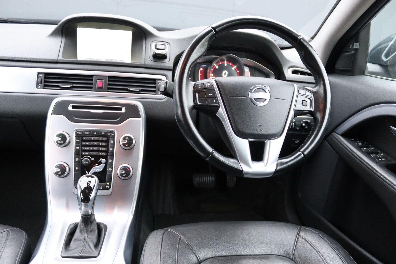 Used Volvo V70 for sale - 77722666: Photo 19