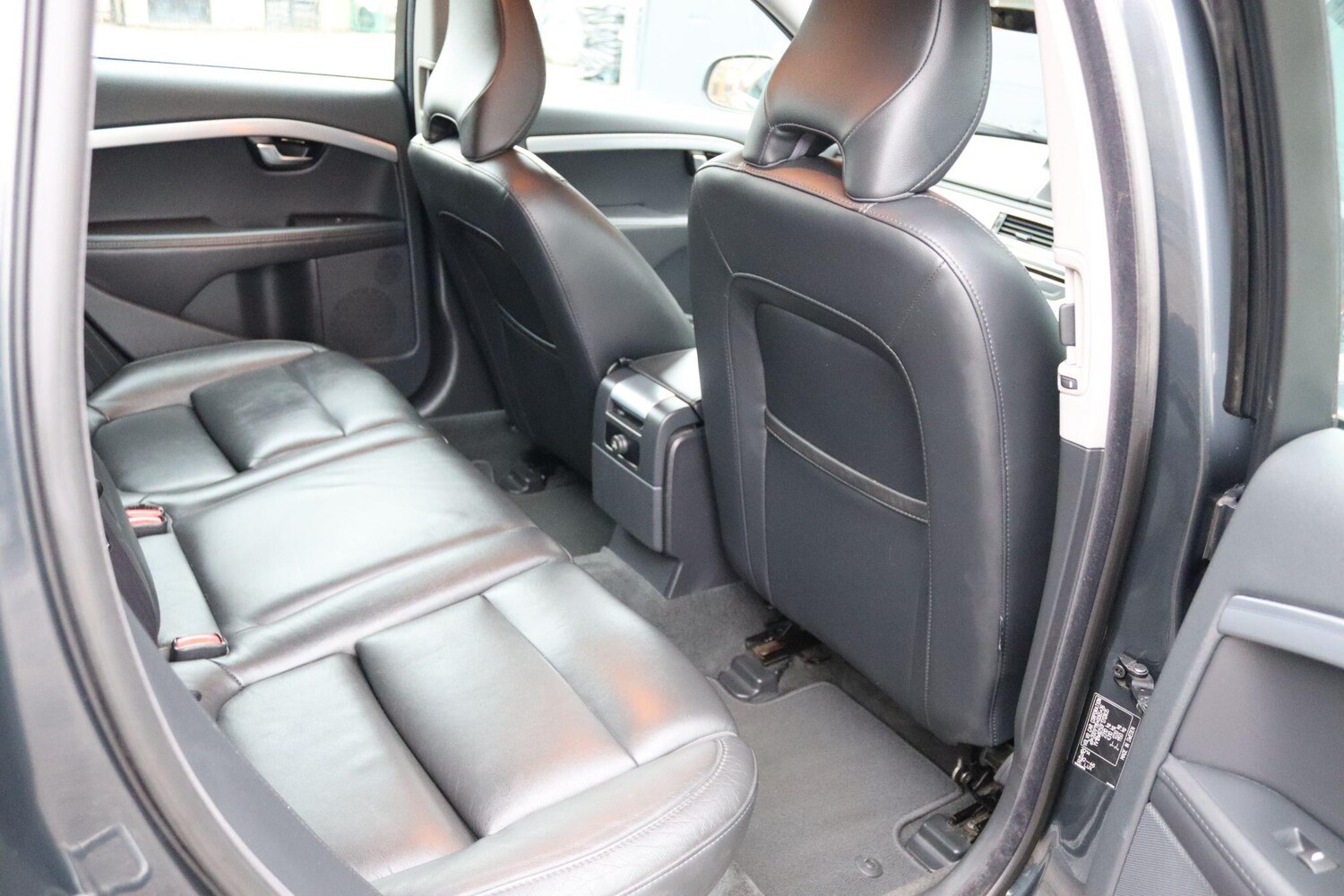 Used Volvo V70 for sale - 77722666: Photo 25