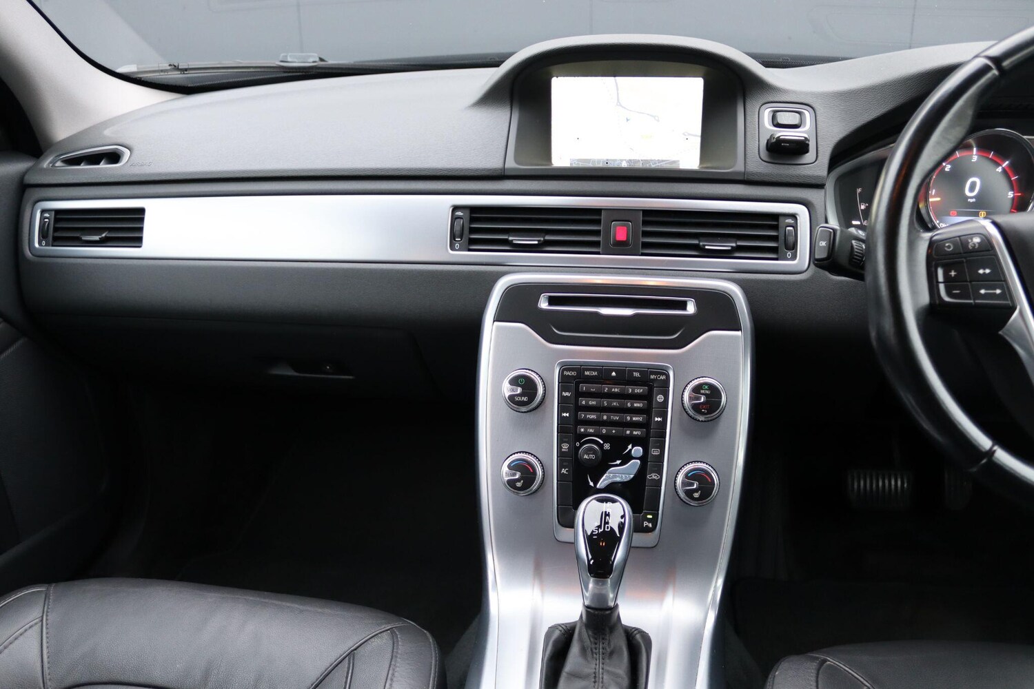 Used Volvo V70 for sale - 77722666: Photo 29