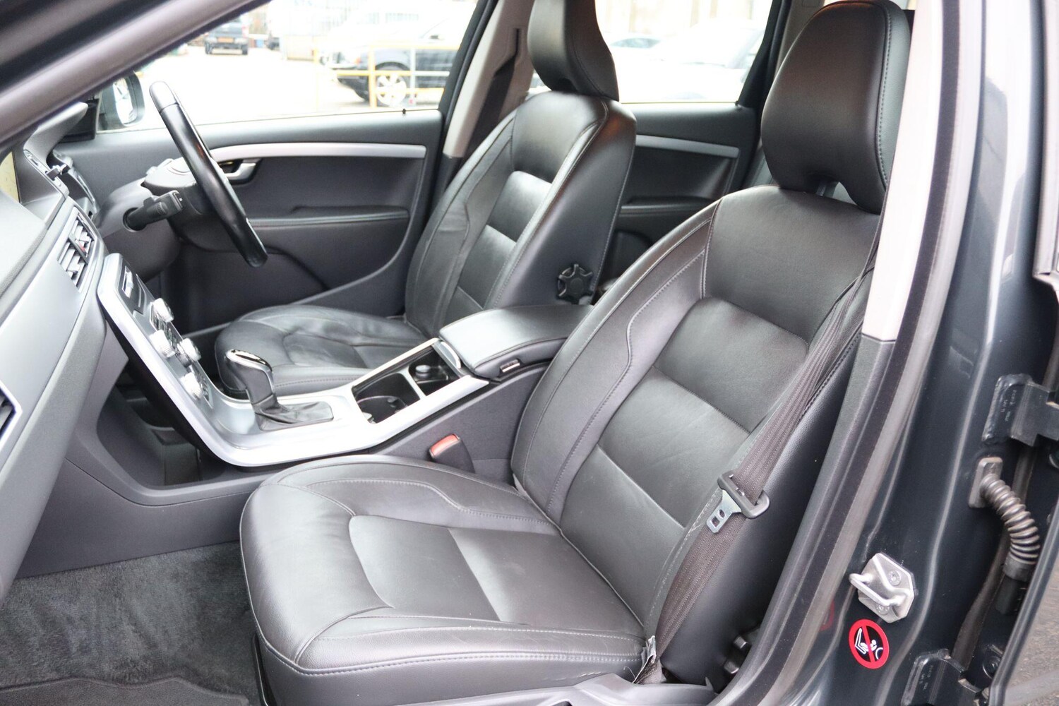 Used Volvo V70 for sale - 77722666: Photo 31