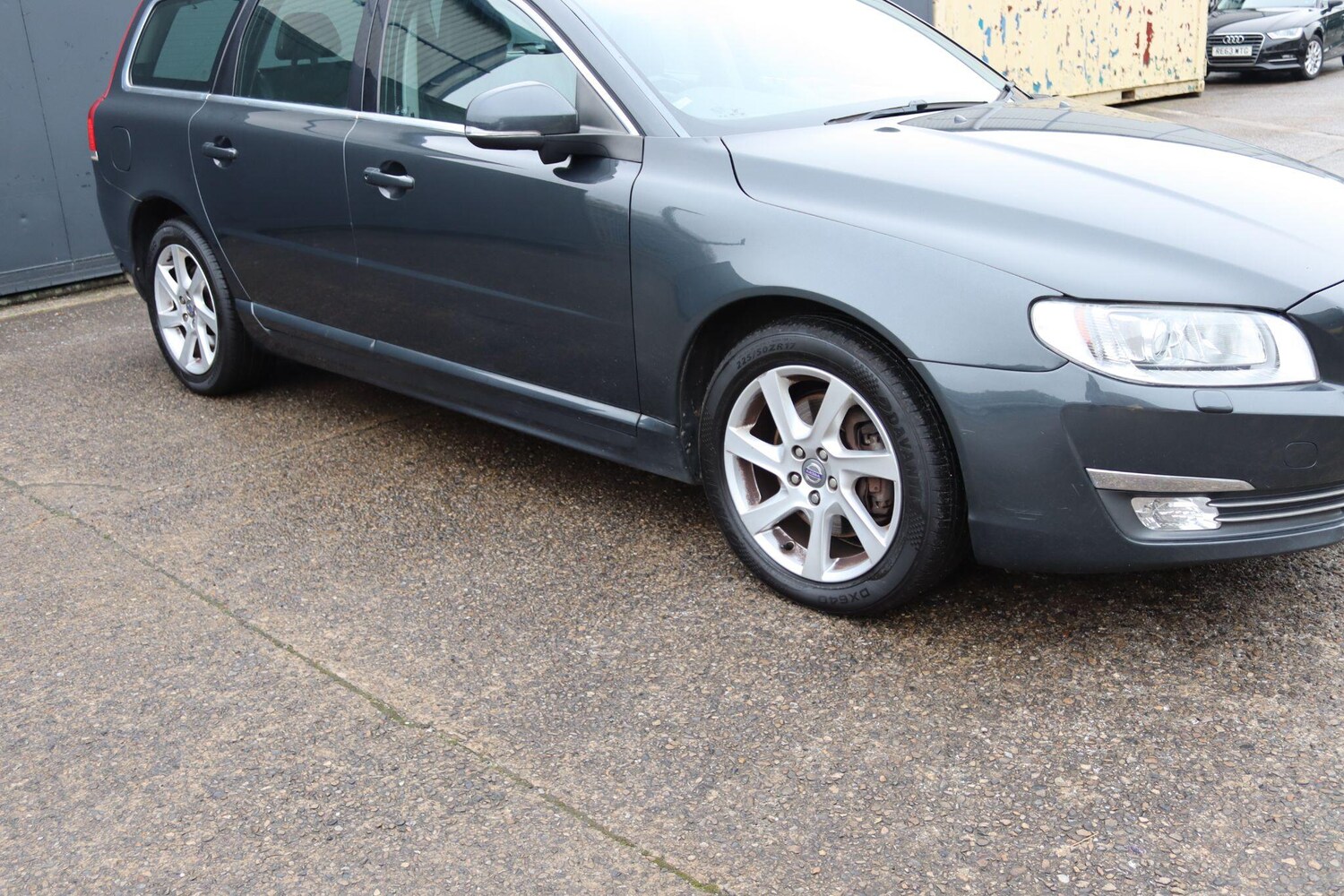 Used Volvo V70 for sale - 77722666: Photo 8