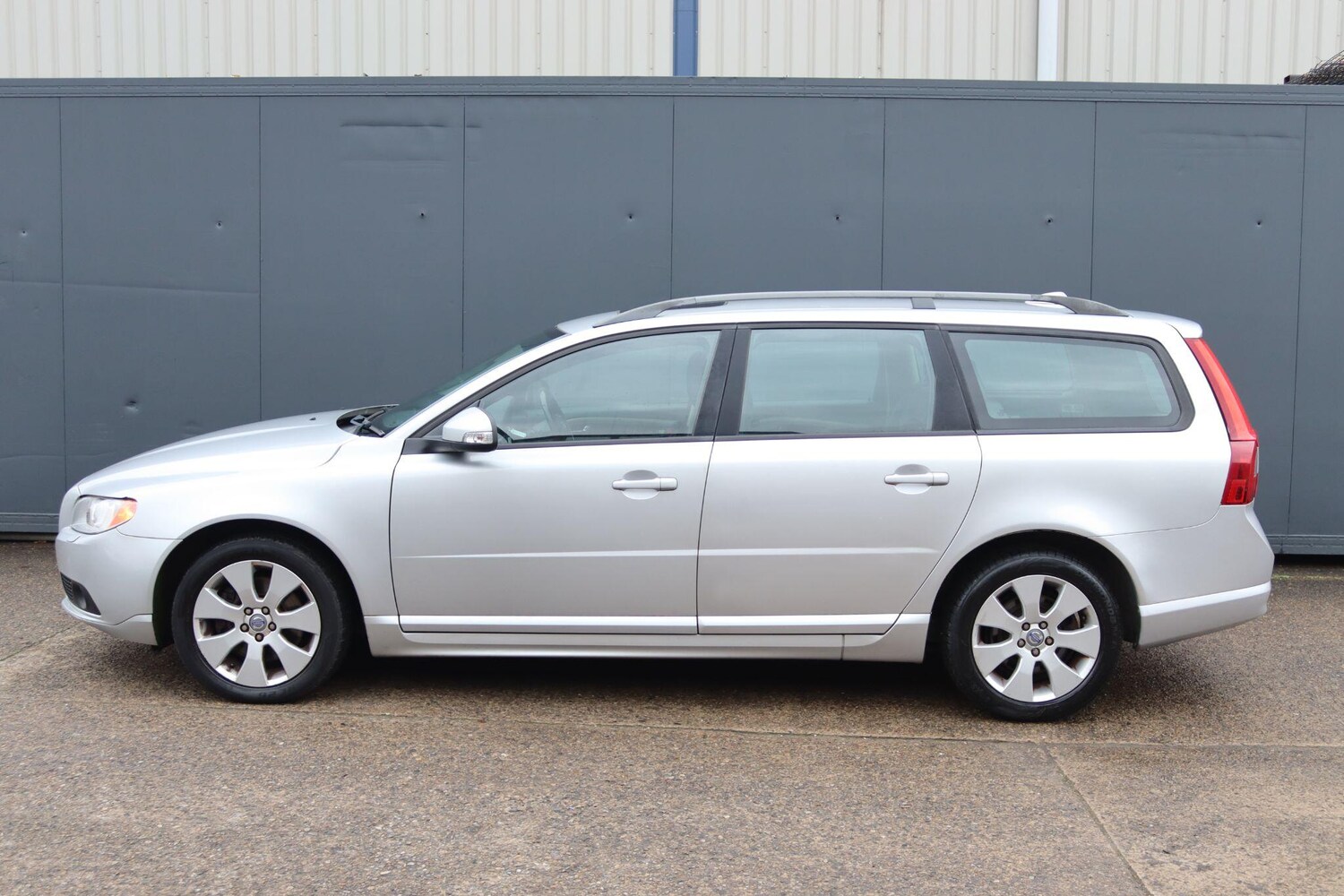 Used Volvo V70 for sale - 77722565: Photo 19