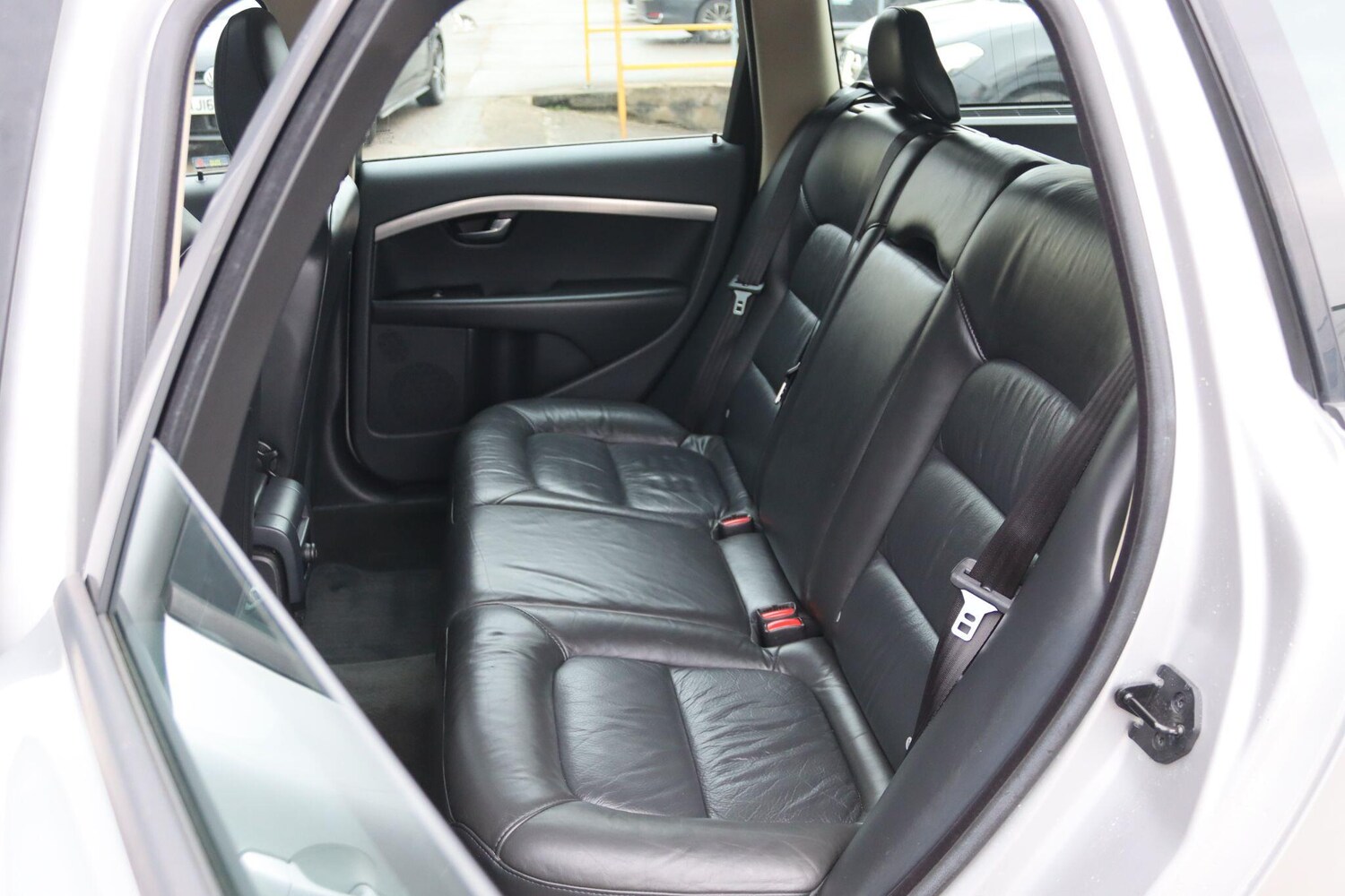 Used Volvo V70 for sale - 77722565: Photo 30