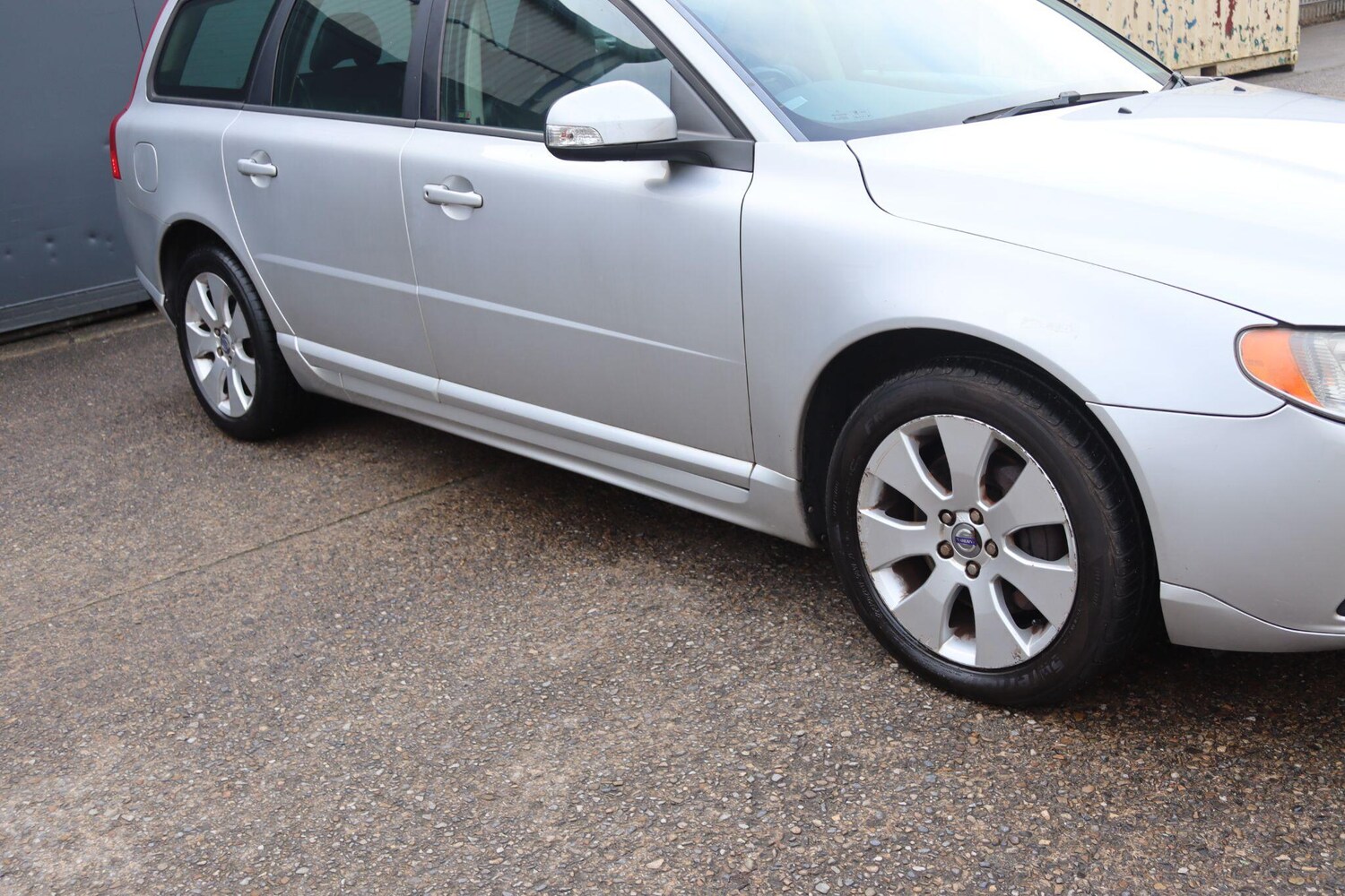 Used Volvo V70 for sale - 77722565: Photo 9