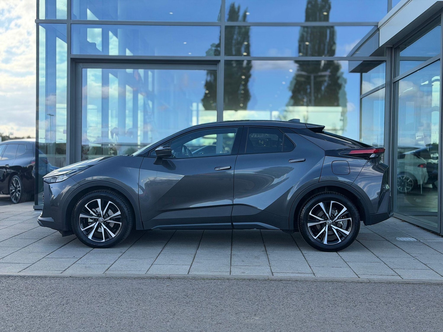 Used Toyota C-HR 2025 for sale - 77205004: Photo 6