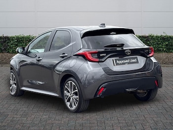 Used Toyota Yaris 2024 for sale - 79026904: Photo