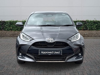 Used Toyota Yaris 2024 for sale - 79026904: Photo