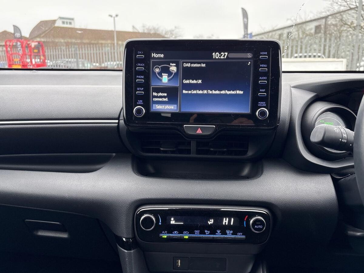 Used Toyota Yaris 2022 for sale - 77427439: Photo 11