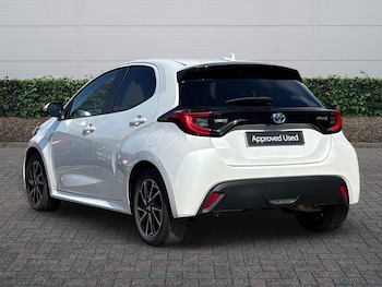 Used Toyota Yaris 2023 for sale - 77926880: Photo