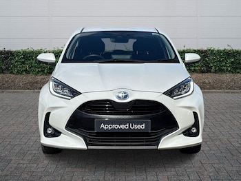 Used Toyota Yaris 2023 for sale - 77926880: Photo