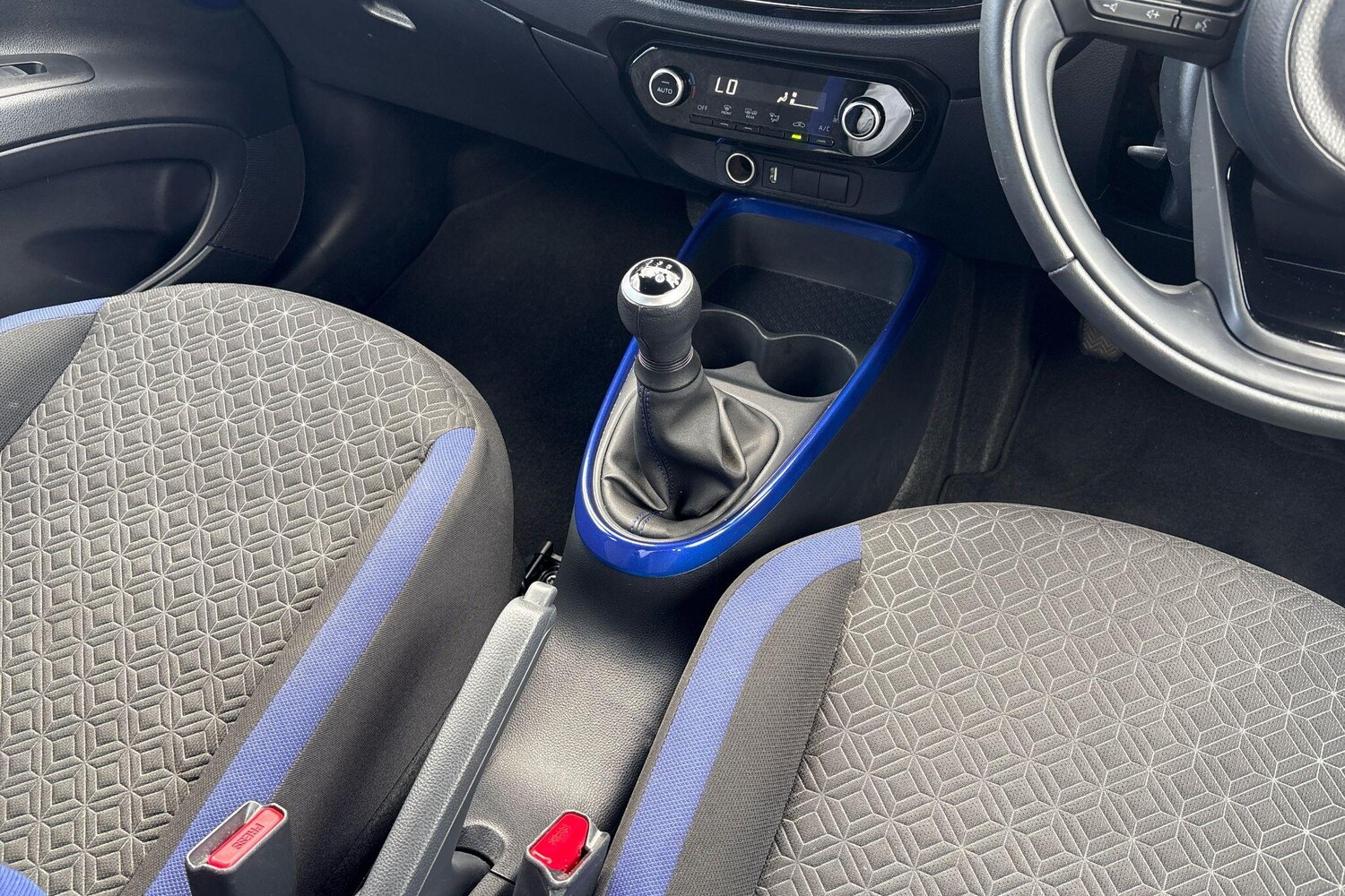 Used Toyota Aygo X 2023 for sale - 75842442: Photo 30