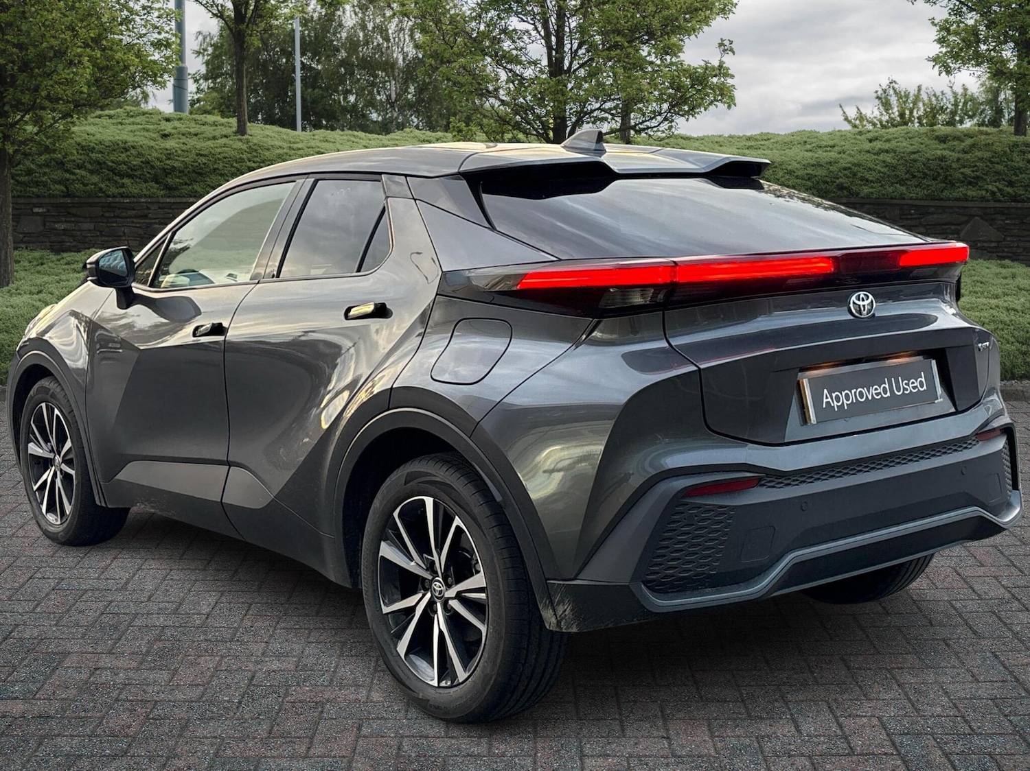 Used Toyota C-HR 2025 for sale - 77672823: Photo 4