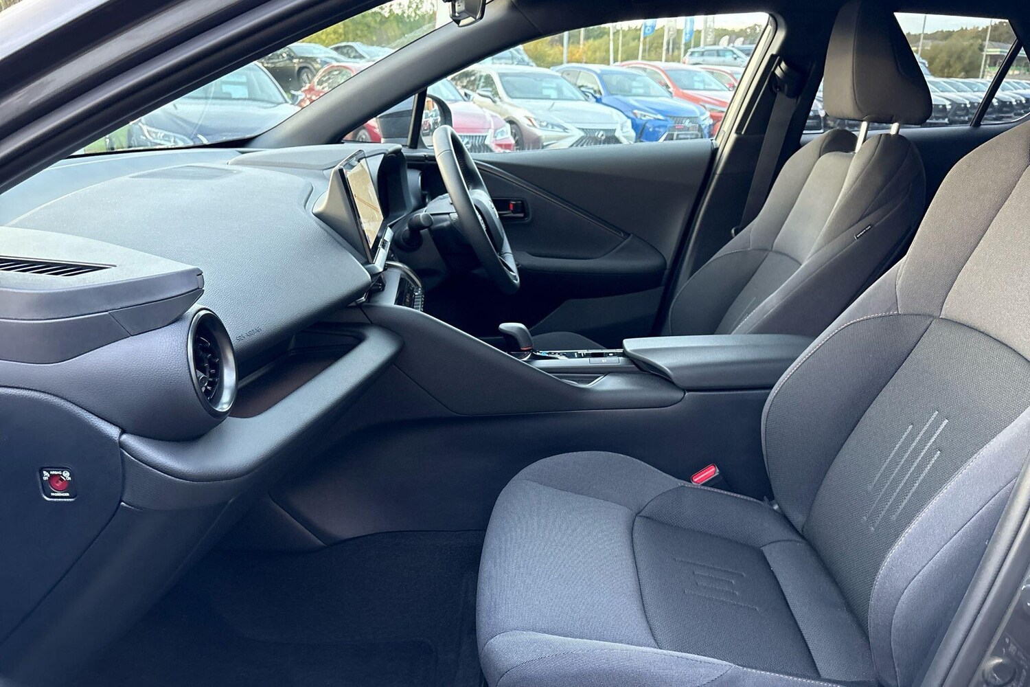 Used Toyota C-HR 2025 for sale - 77672823: Photo 46