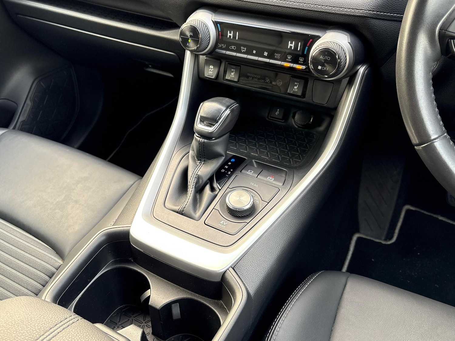 Used Toyota RAV4 2021 for sale - 76528694: Photo 22