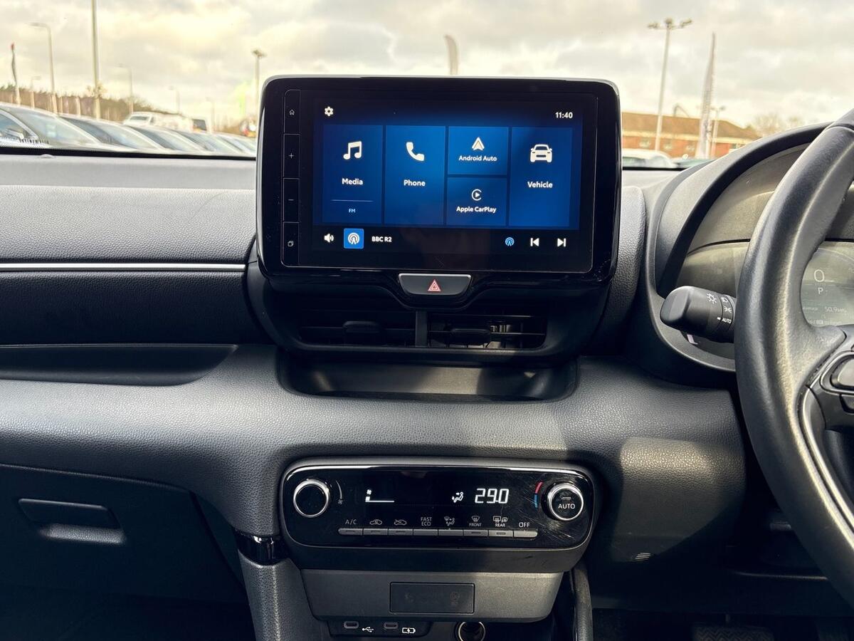 Used Toyota Yaris 2024 for sale - 77157560: Photo 11