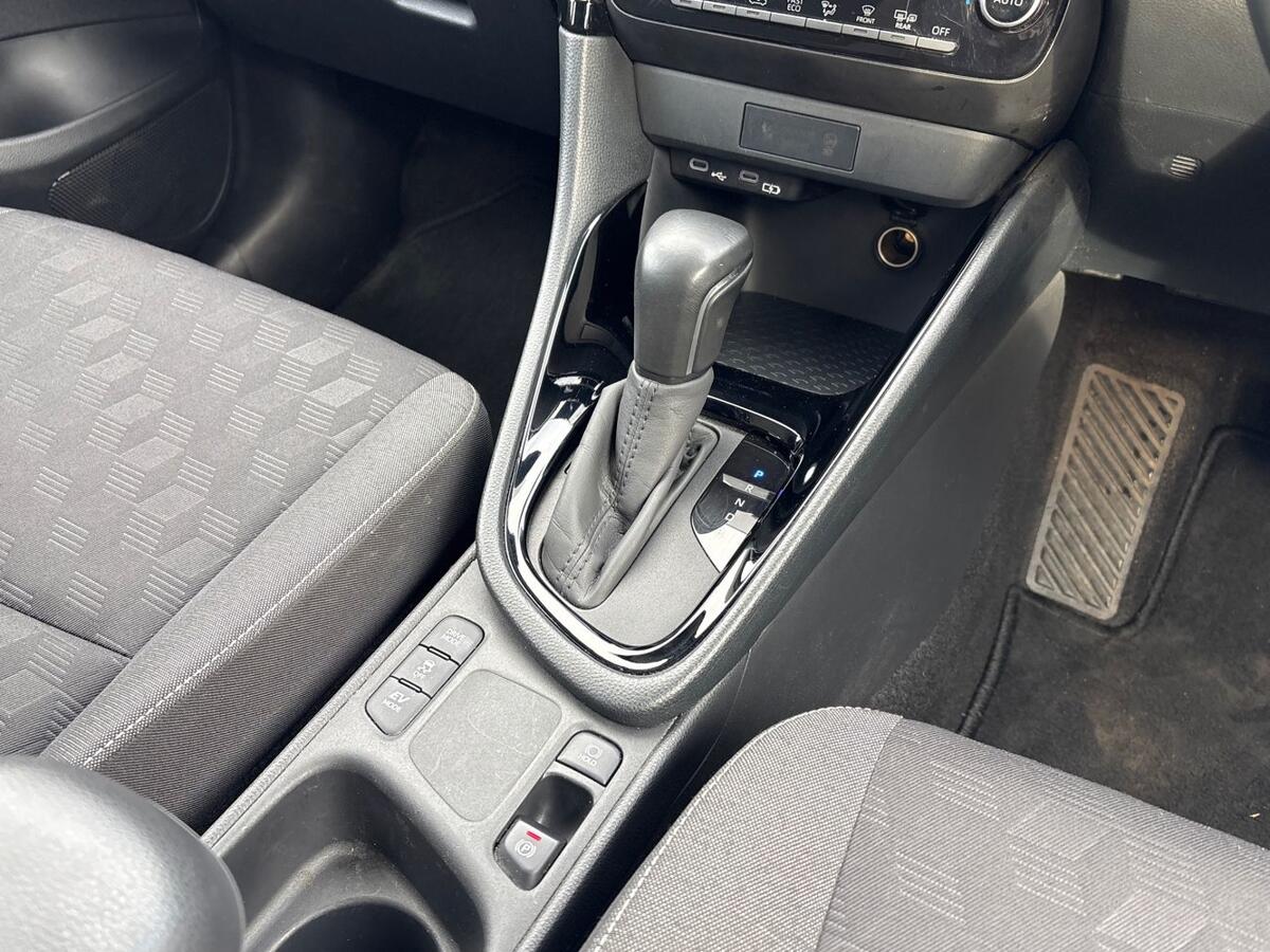 Used Toyota Yaris 2024 for sale - 77157560: Photo 16