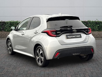 Used Toyota Yaris 2024 for sale - 76563178: Photo