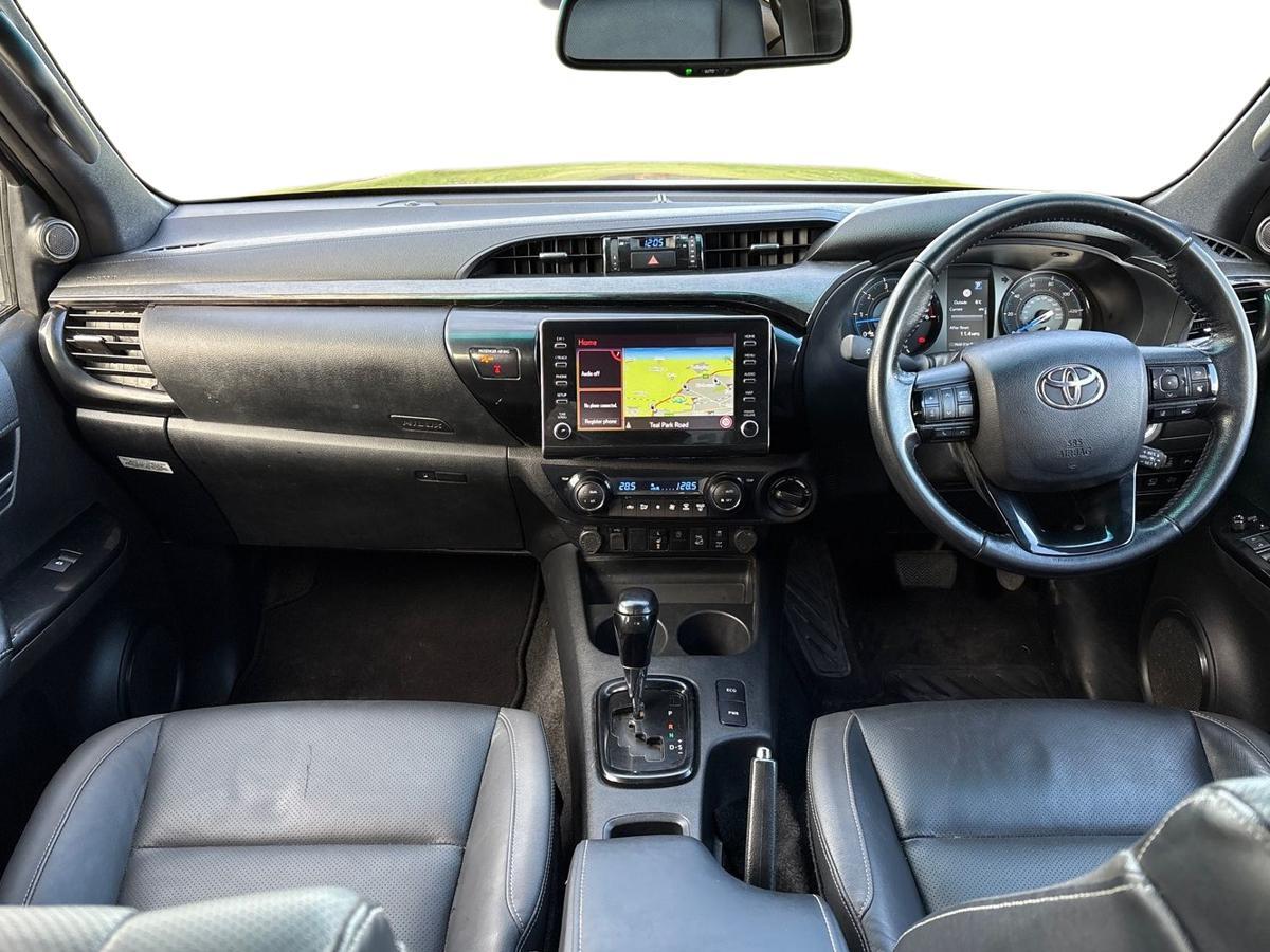Used Toyota Hilux 2023 for sale - 76800732: Photo 10