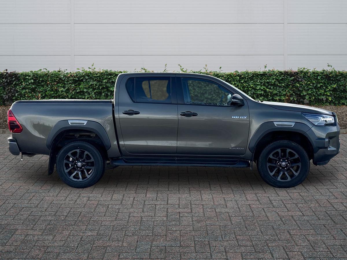 Used Toyota Hilux 2023 for sale - 76800732: Photo 5