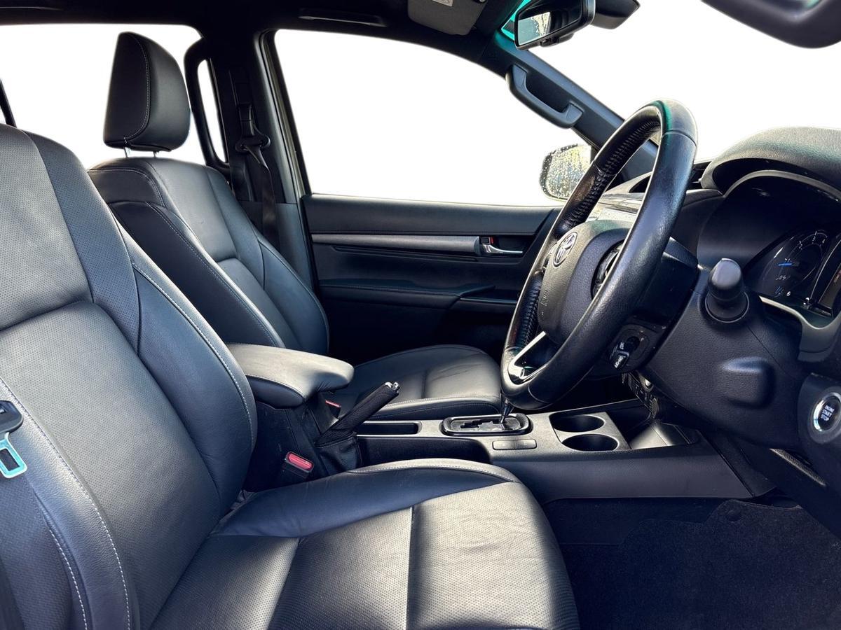 Used Toyota Hilux 2023 for sale - 76800732: Photo 8