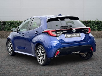 Used Toyota Yaris 2022 for sale - 77372524: Photo