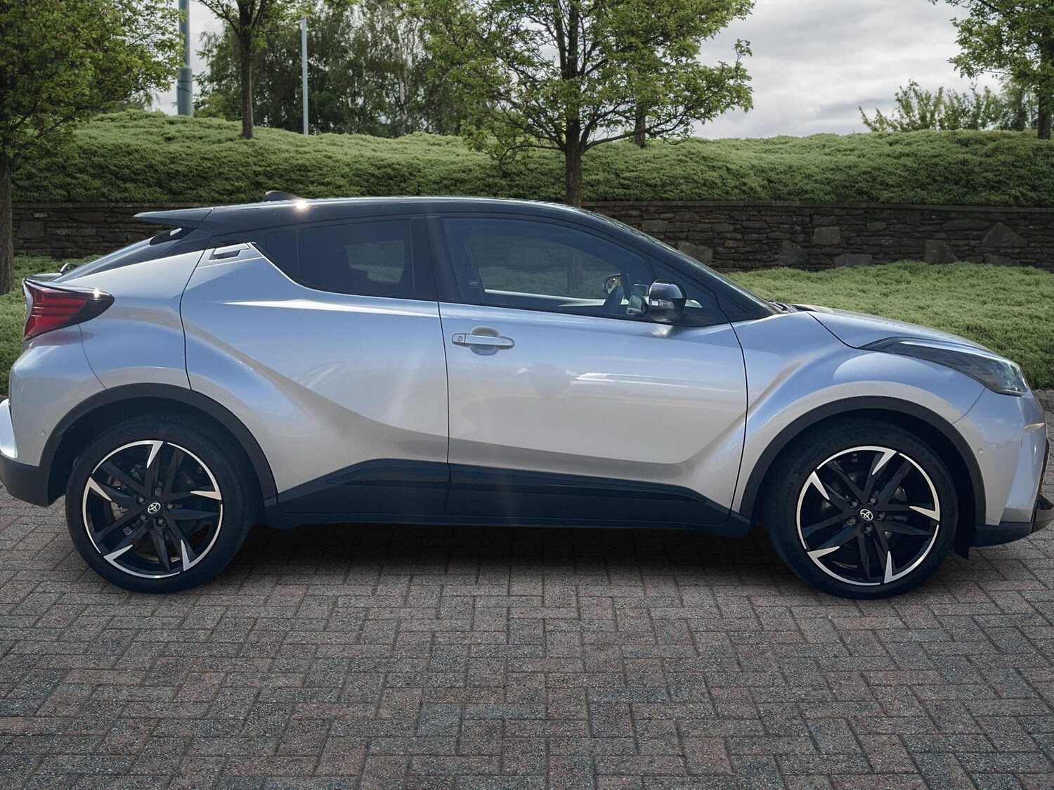 Used Toyota C-HR 2023 for sale - 76123959: Photo 11